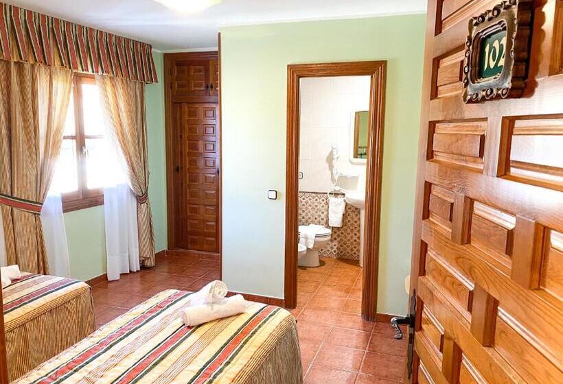 Номер Стандарт, Posada Los Leones