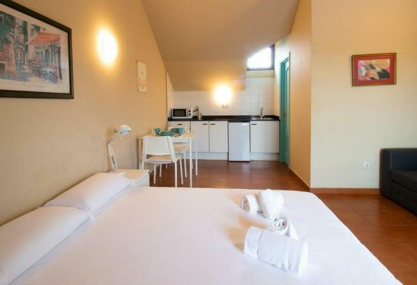 스탠다드 발코니 스튜디오, Resort Camping Santillana Del Mar
