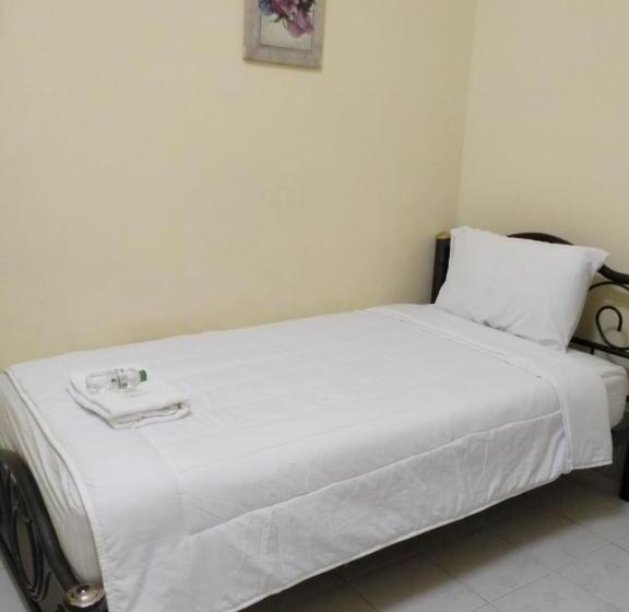스탠다드 싱글 룸 공동욕실, Rainbow Hotel Vientiane