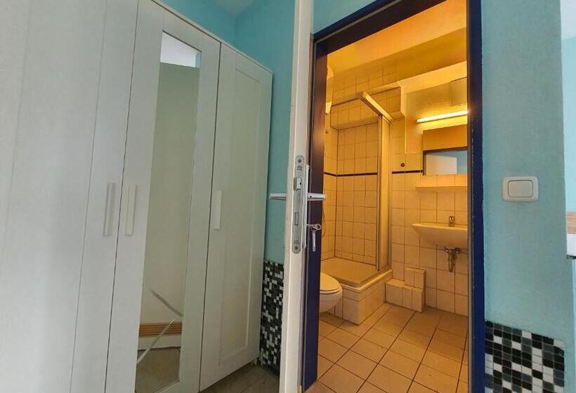 Quarto Triplo Estandar, Ambiente By Next Inn
