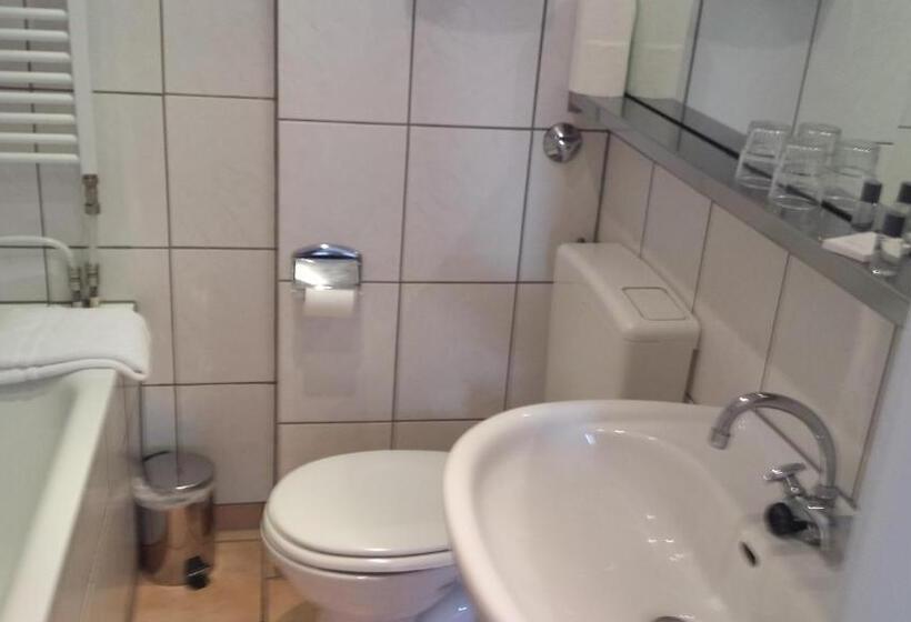 Номер Стандарт Трехместный, Barcelona Bed & Breakfast