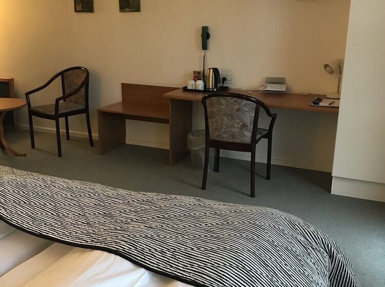 标准间, Korning B&b