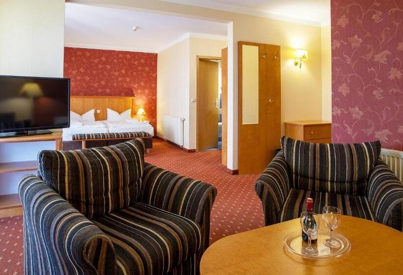스위트, Ostseehotel Villen Im Park   Ein Rovell