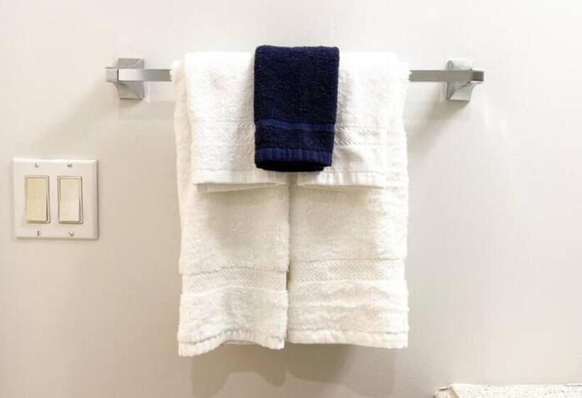 Люкс 2 Спальни, Lake Superior Boutique