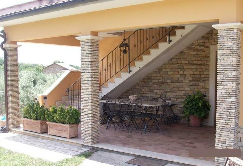 اتاق لوکس, Il Giardino Degli Ulivi