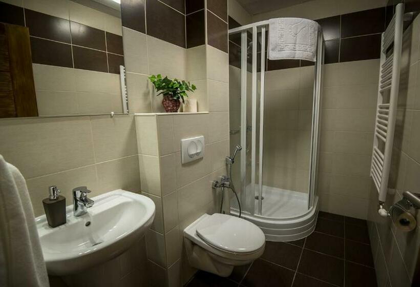 اتاق استاندارد, Mokka Apartman Szeged