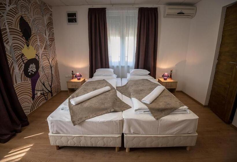 اتاق استاندارد, Mokka Apartman Szeged