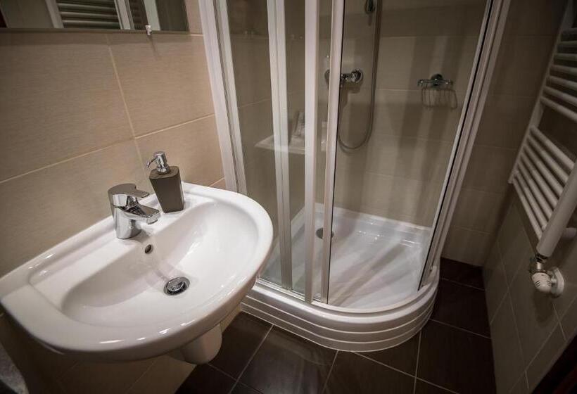 اتاق استاندارد, Mokka Apartman Szeged