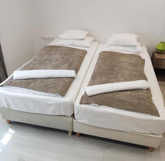 اتاق استاندارد, Mokka Apartman Szeged