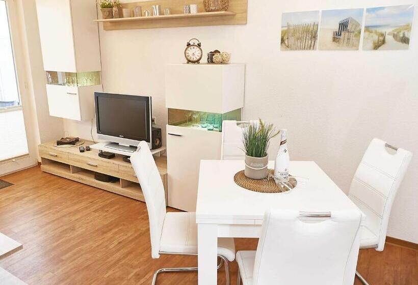 1 Bedroom Apartment Lake View, Wohnpark Stadt Hamburg In Binz   Wg 57
