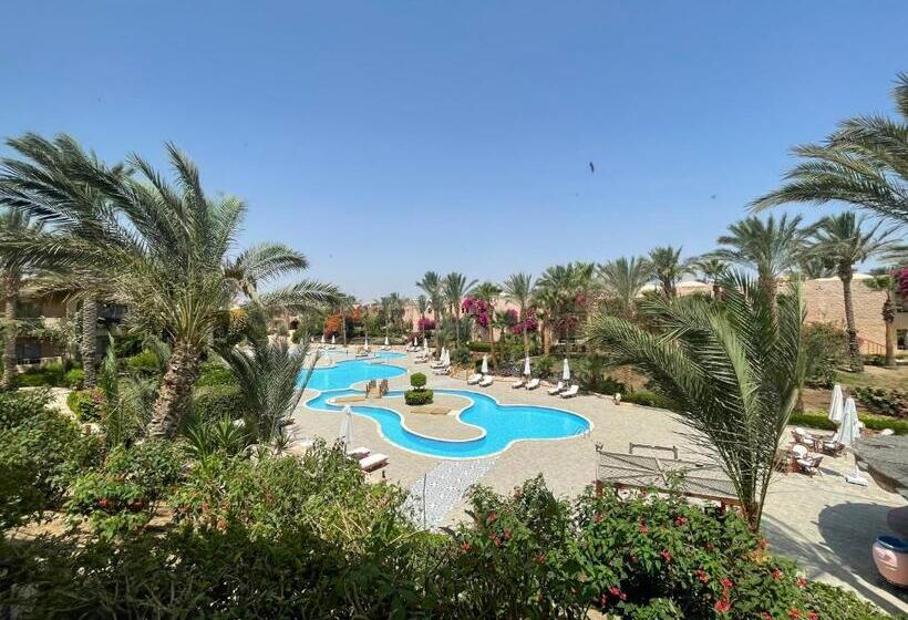 اتاق استاندارد با چشم‌انداز استخر, Soulotel Inn Blue Resort & Spa