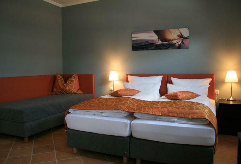 Quarto Triplo Estandar, Apartmenthaus Unterwegs