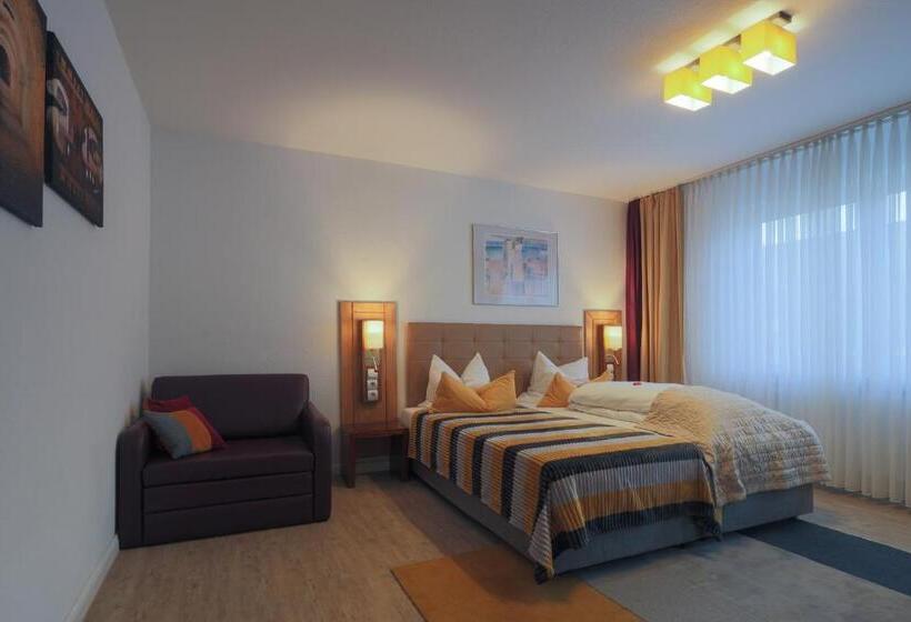 Quarto Estandar, Franconia City