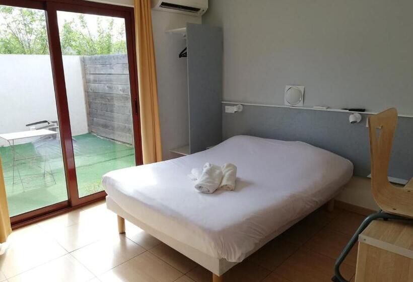 Номер Комфорт, Hôtel Acajou
