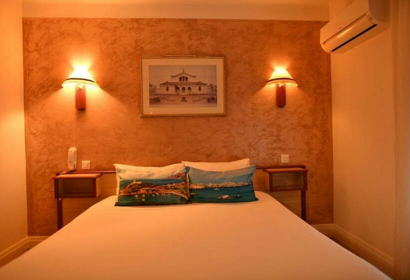 스탠다드 룸, Hôtel Le Claridge