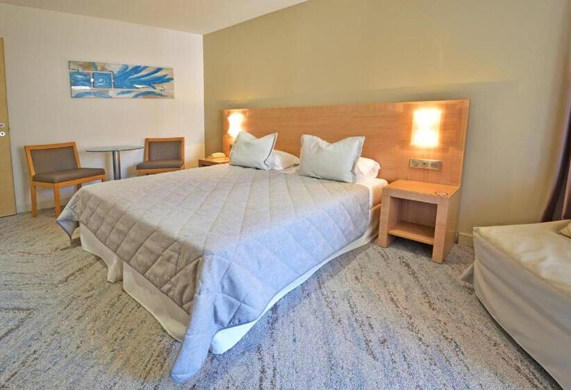 Quarto Triplo Comfort, Le Rocher
