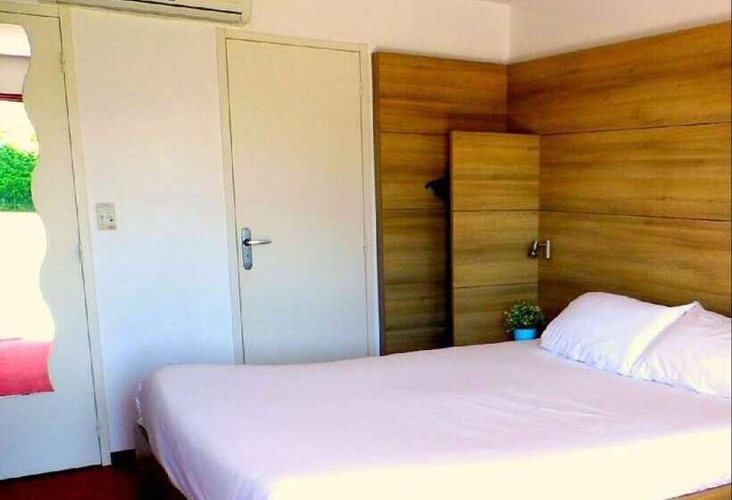 Номер Стандарт, So'Lodge Niort A83