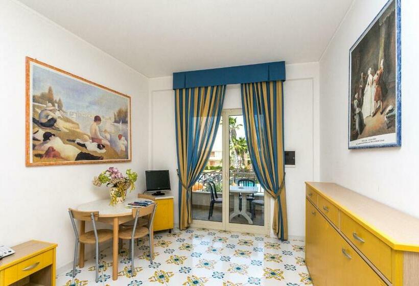 استودیوی استاندارد, Club Residence La Castellana Mare