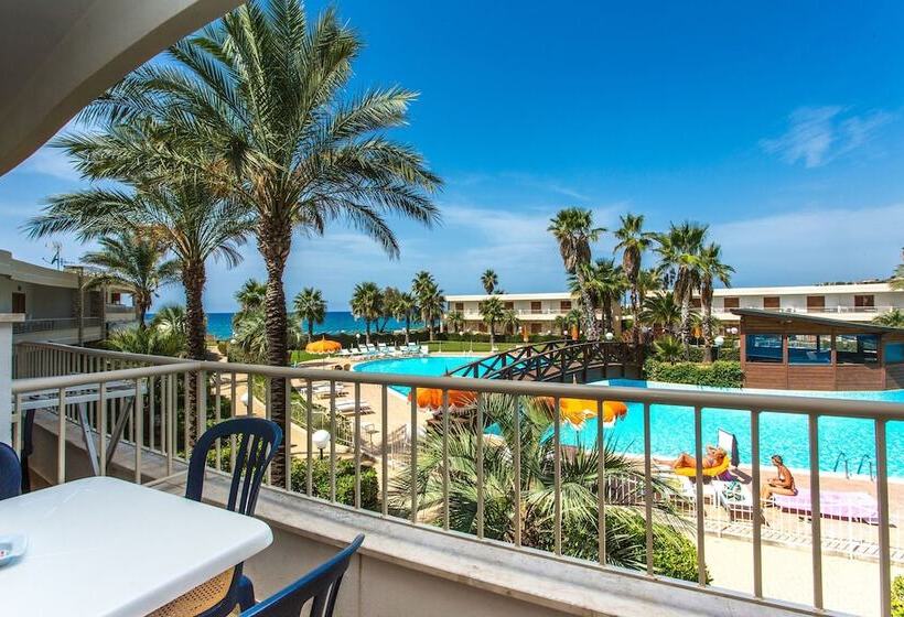 带2个卧室的公寓, Club Residence La Castellana Mare