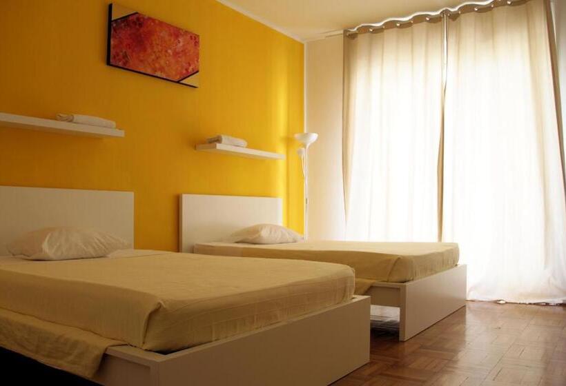 اتاق استاندارد با سرویس بهداشتی مشترک, Guest House Pirelli Milano