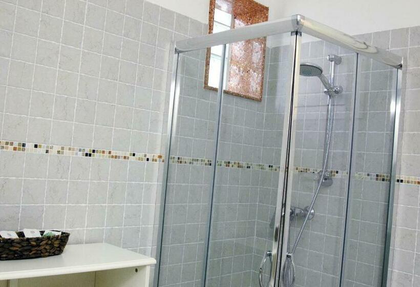 Люкс, La Naca Della Taranta B&b
