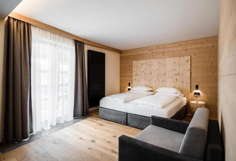 Номер Deluxe, Mareo Dolomites
