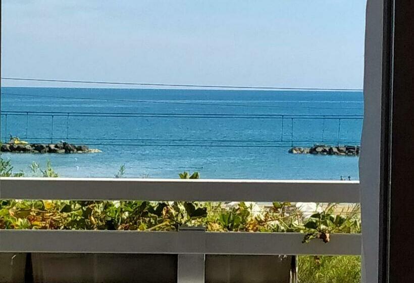 Номер Стандарт Индивидуальный Вид на Море, Ristorante Miramare