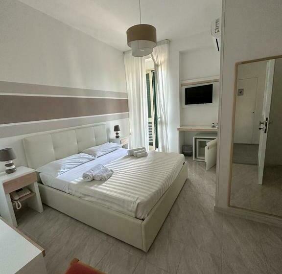 Quarto Estandar, Porto Cesareo