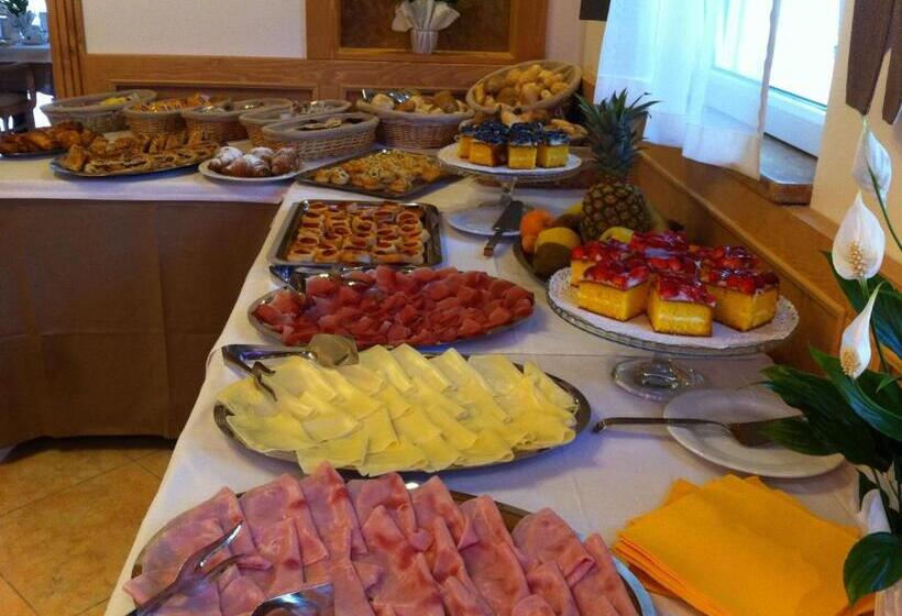 Номер Стандарт Трехместный, Residence Hotel Miralago