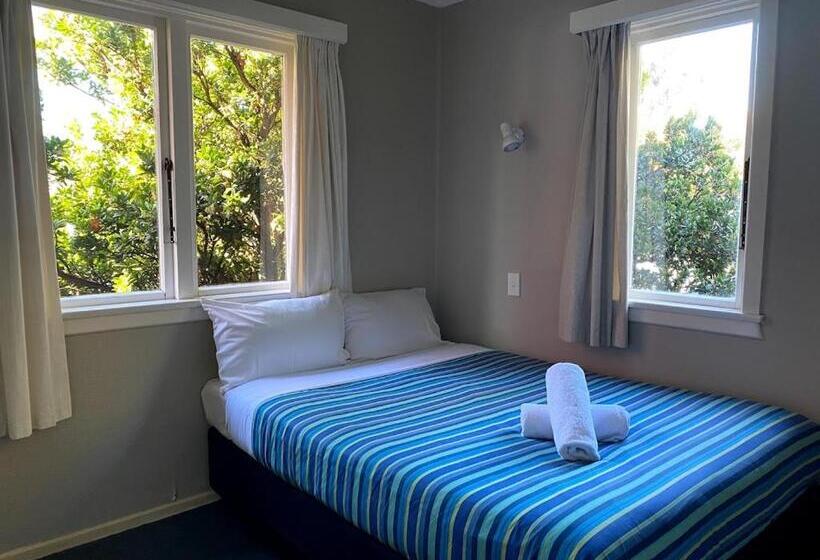 בית, 3 חדרי שינה, Pinewood Queenstown
