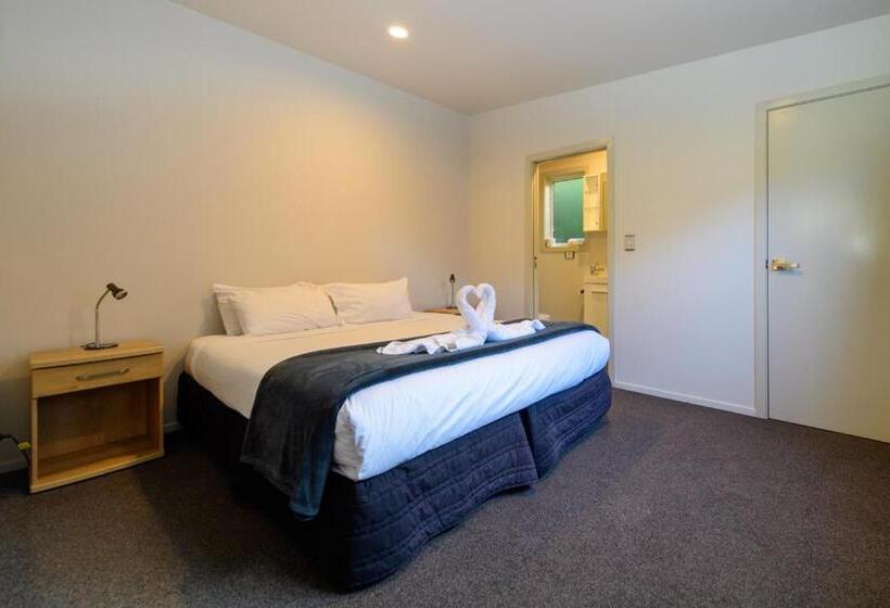 בית, חדר שינה 1, Pinewood Queenstown