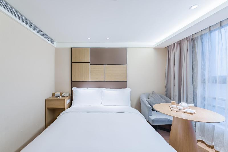 Quarto Superior, Ji  Shanghai Hongqiao West Zhongshan Road