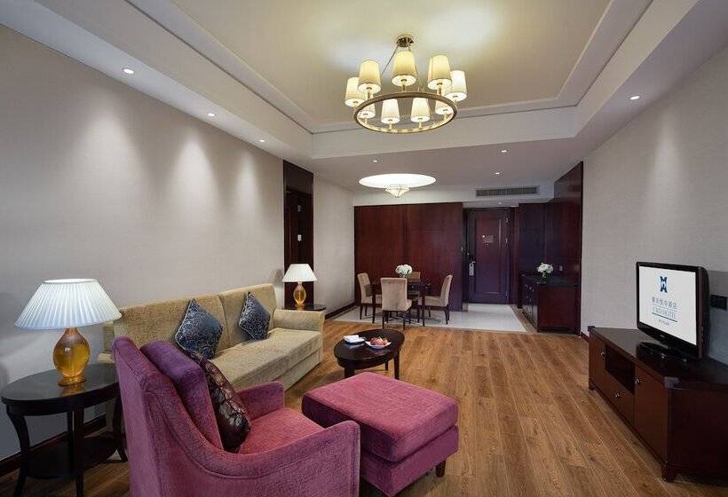 Люкс Deluxe Вид на Горы, C&d Hotel Putian