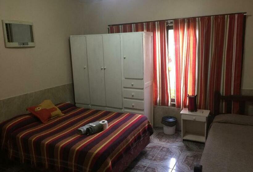 标准三人间共用浴室, El Guembe Suites