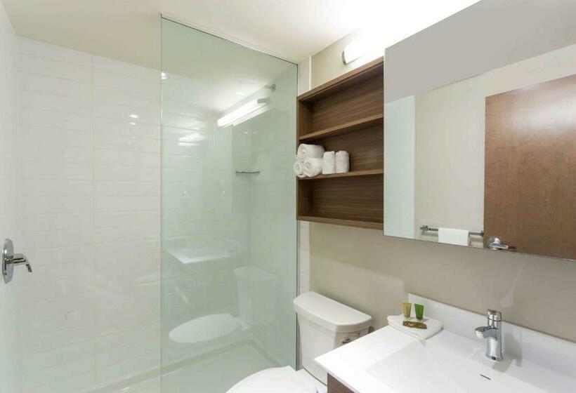 标准间, Microtel Inn And Suites By Wyndham Kitimat