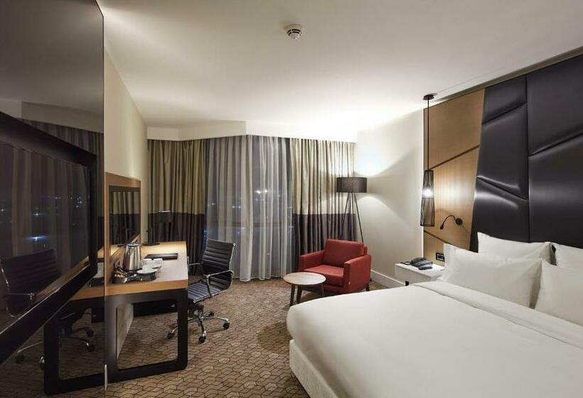 キングサイズベッドのスーペリアルーム, Pullman Istanbul Hotel & Convention Center