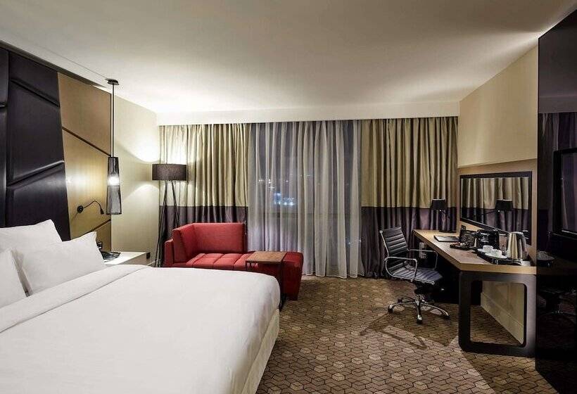 シティビューのデラックスルーム, Pullman Istanbul Hotel & Convention Center