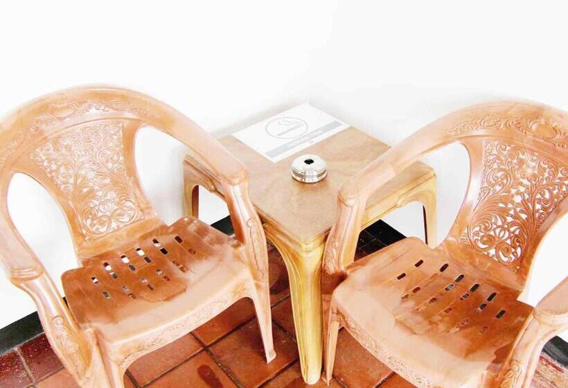 共用房间的床, 2in1 Kandy Hostel