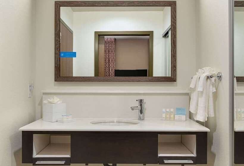 스탠다드 스튜디오 더블 침대, Hampton Inn & Suites Murrieta Temecula