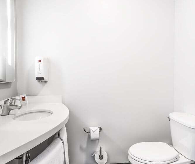 Номер Стандарт, Ibis Cartagena Marbella