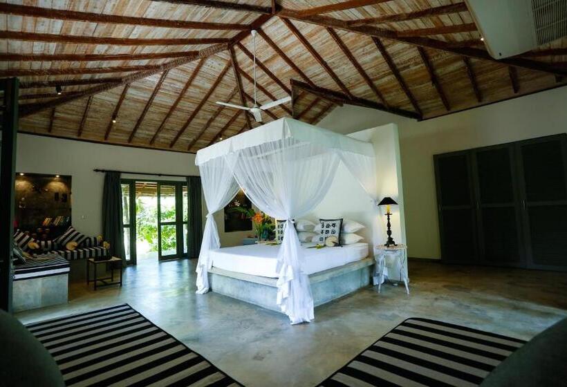 Люкс Повышенной Комфортности, Ginganga Lodge