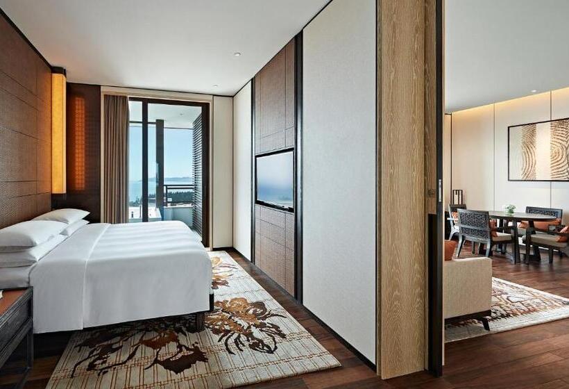 带双人大床的行政管理套房, Grand Hyatt Sanya Haitang Bay Resort And Spa