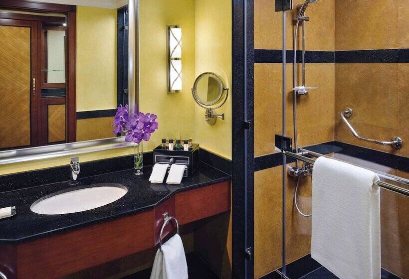 Номер Deluxe, Mövenpick Hotel City Star Jeddah