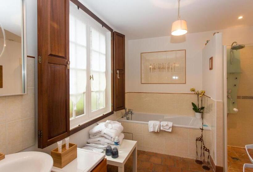 Quarto Prestige, Spa  Au Charme Rabelaisien
