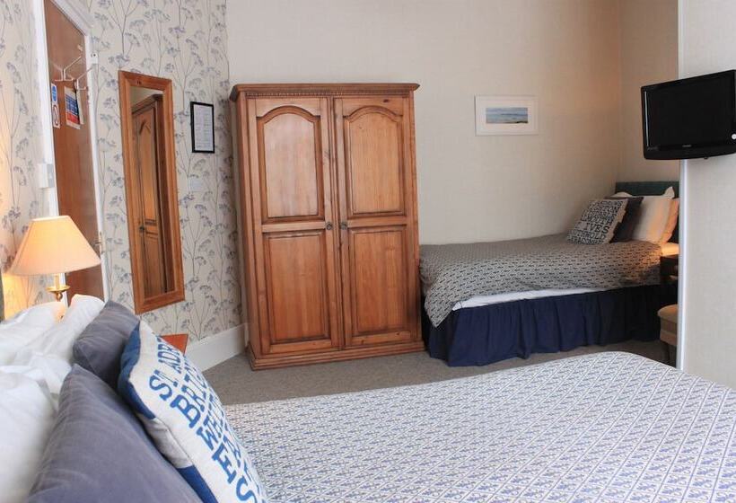 Семейный Номер, The Collingdale Guest House