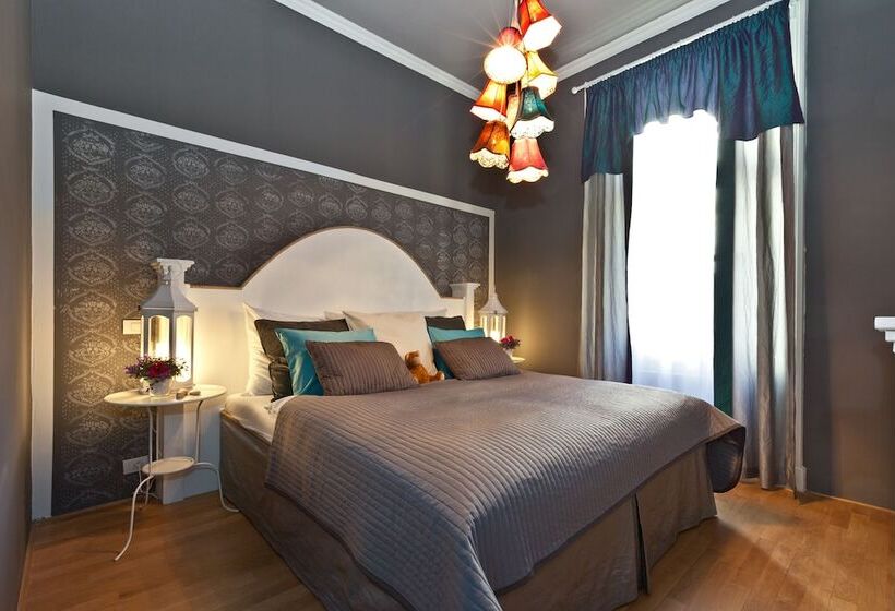 Escritório Superior, Royal Prague City Apartments