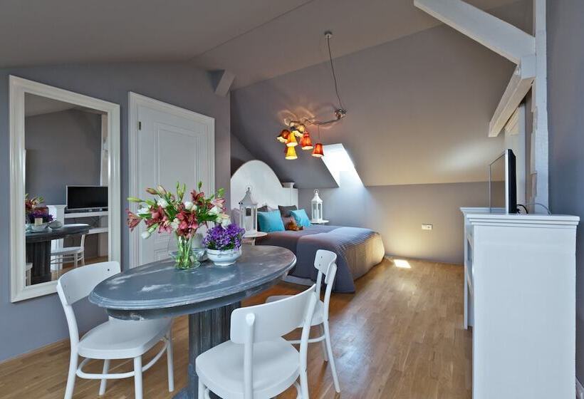 Escritório Superior, Royal Prague City Apartments
