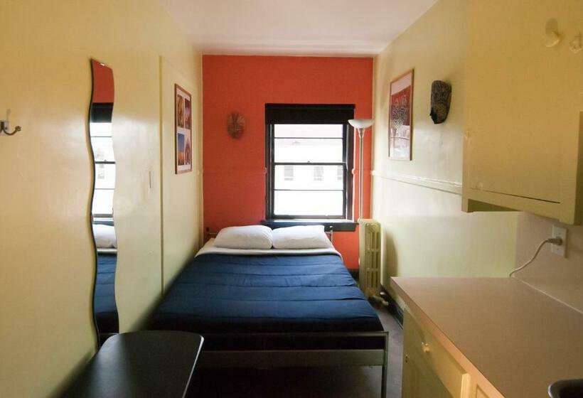 浴室共有ベーシックルーム, Ocean Island Inn | Backpackers | Suites