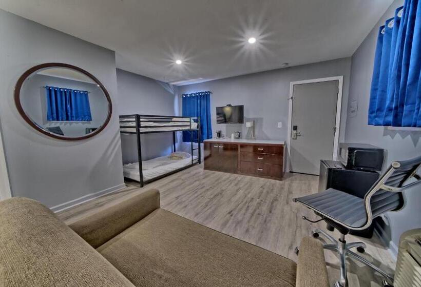 Семейный Номер Deluxe, Aqua View Motel