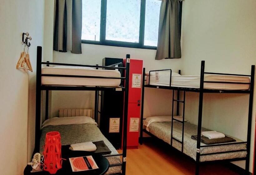Номер Стандарт Индивидуальный, Bilbao Akelarre Hostel